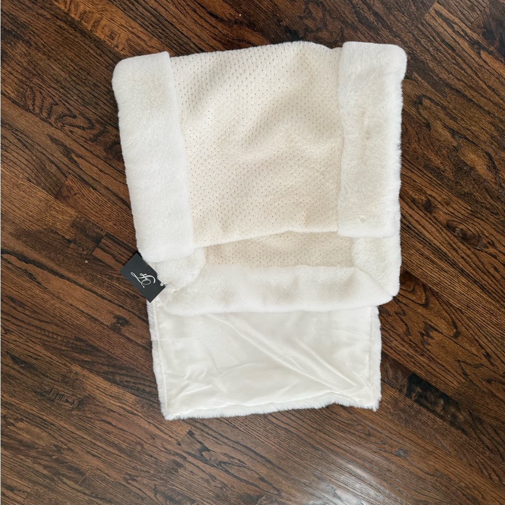 NWT Farrisilk Designer white fur Table Runner 18x72